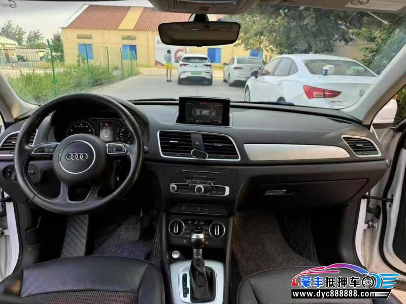17年奥迪Q3轿车抵押车出售