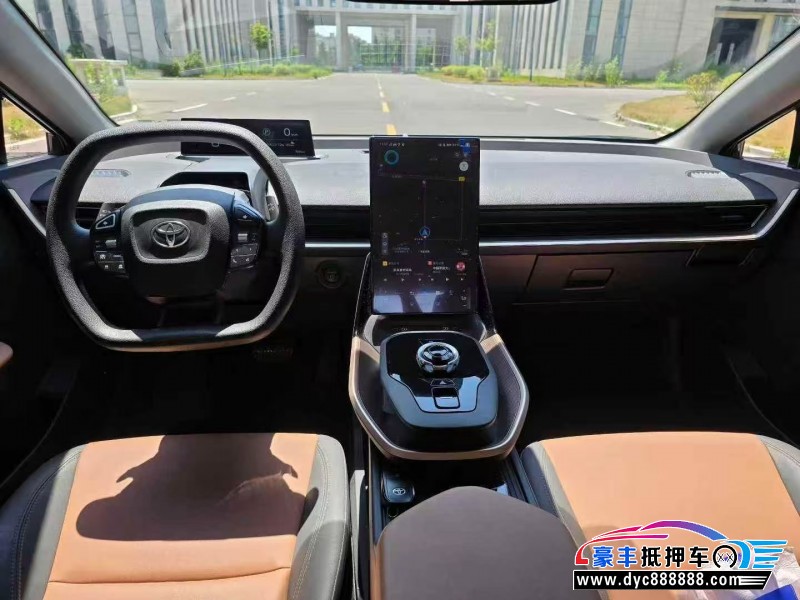 24年丰田BZ3轿车抵押车出售