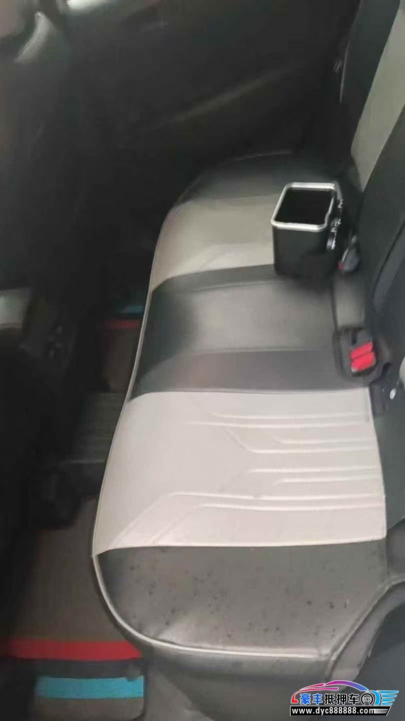 24年丰田锐放轿车抵押车出售