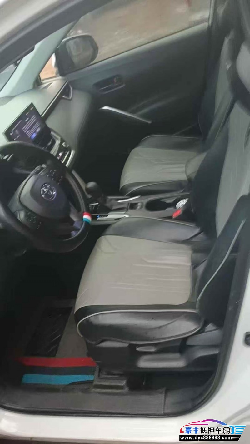 24年丰田锐放轿车抵押车出售