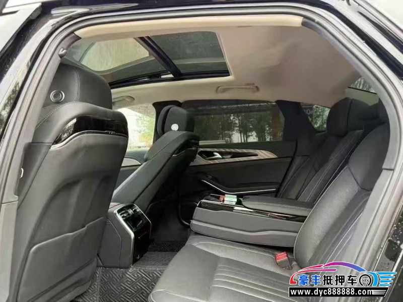 23年红旗H9轿车抵押车出售