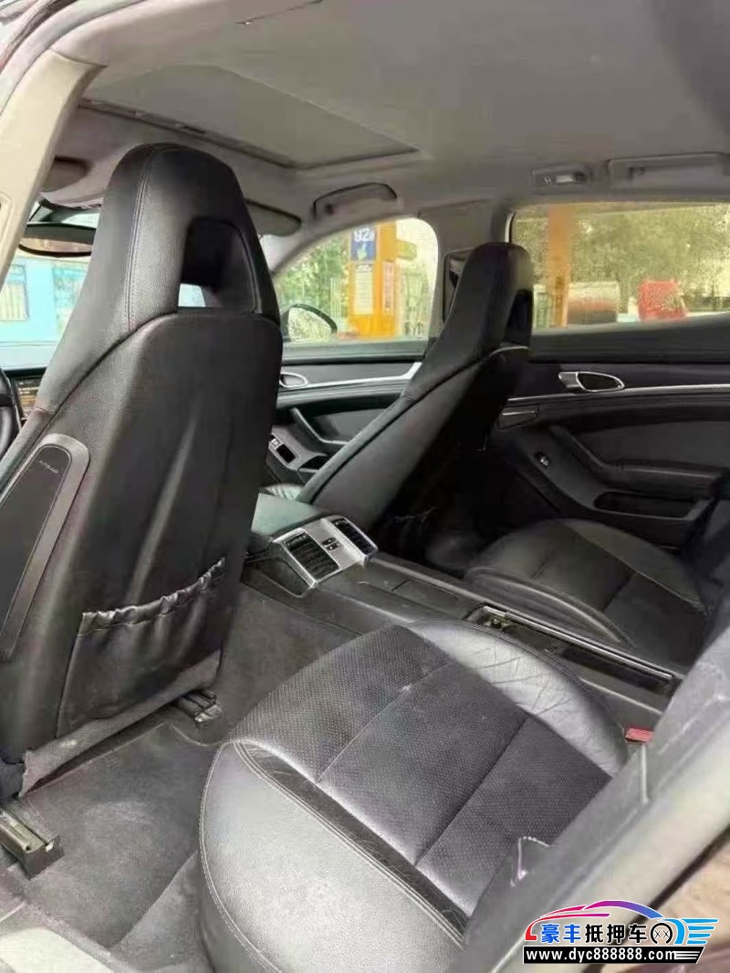 11年保时捷帕纳梅拉轿车抵押车出售