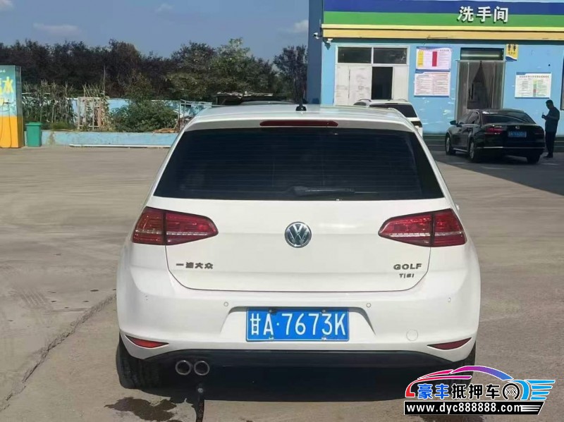 15年大众高尔夫轿车抵押车出售