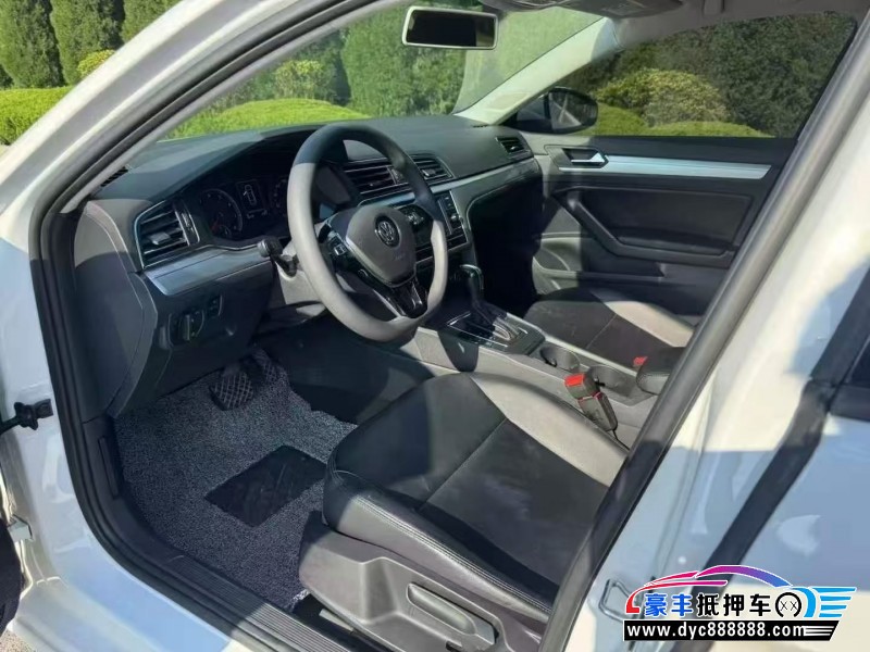 20年大众凌渡轿车抵押车出售