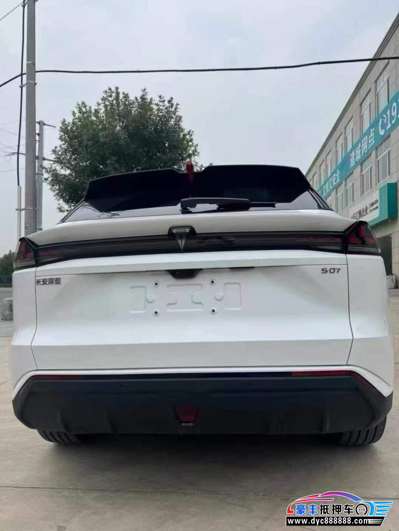 25年长安深蓝S07轿车抵押车出售