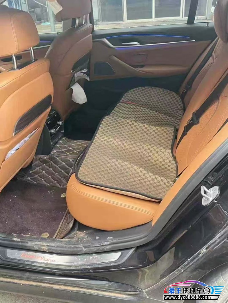 21年宝马5系轿车抵押车出售