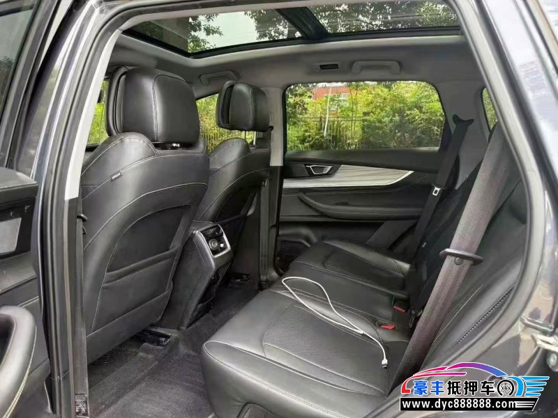 23年奇瑞瑞虎8轿车抵押车出售