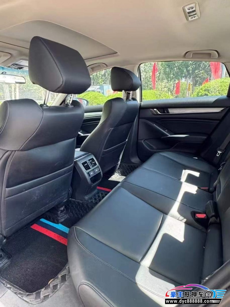 22年本田雅阁轿车抵押车出售