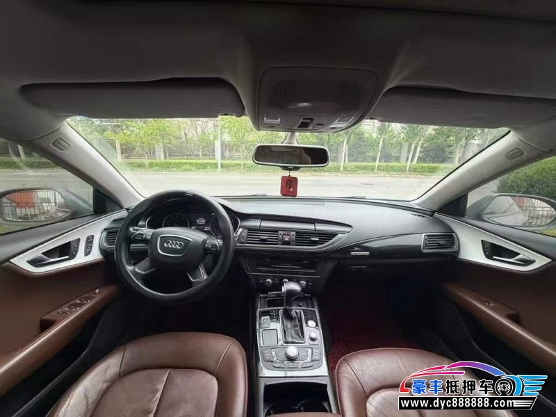 12年奥迪A7轿车抵押车出售