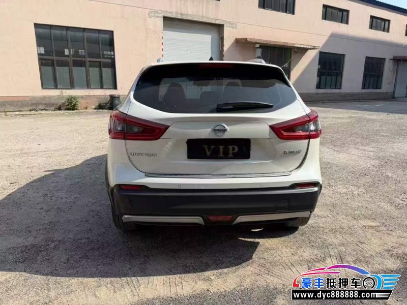 21年日产逍客轿车抵押车出售