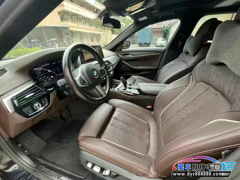 22年宝马5系轿车抵押车出售