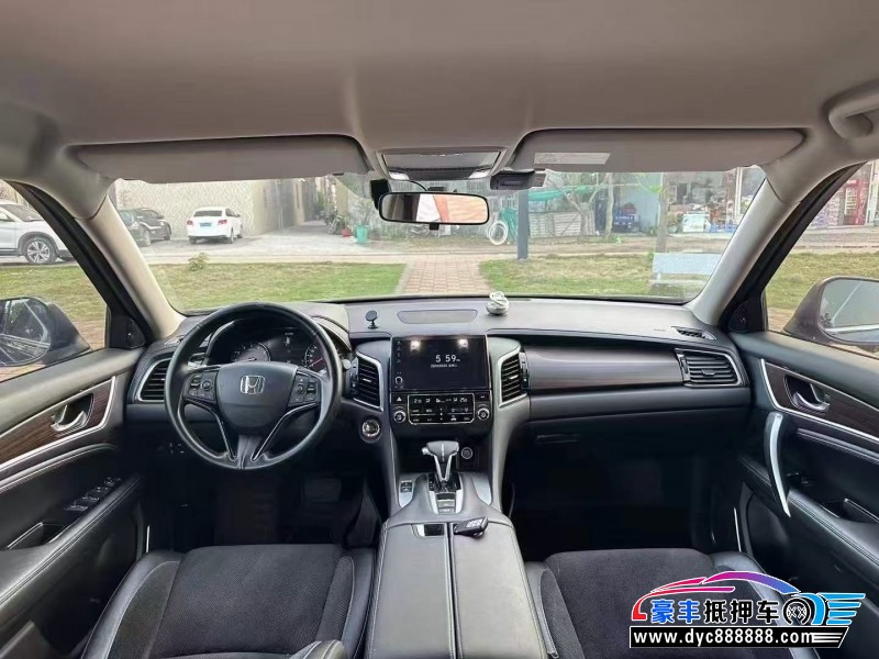 19年本田冠道轿车抵押车出售