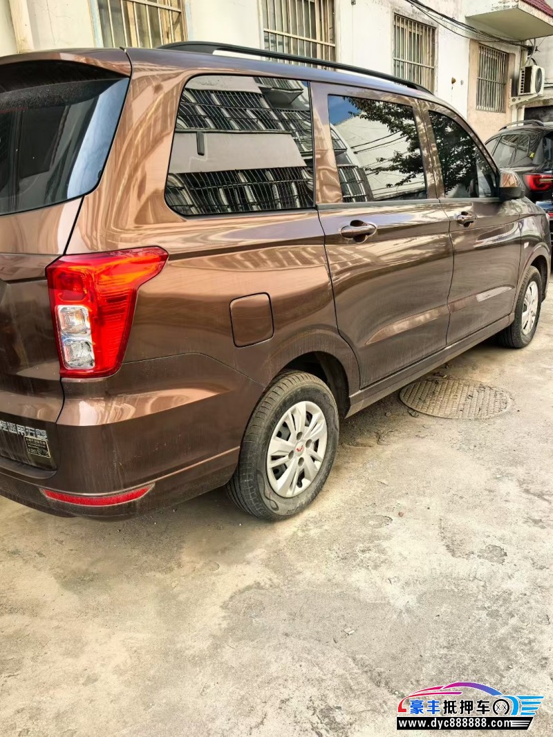 22年五菱五菱宏光S微面抵押车出售