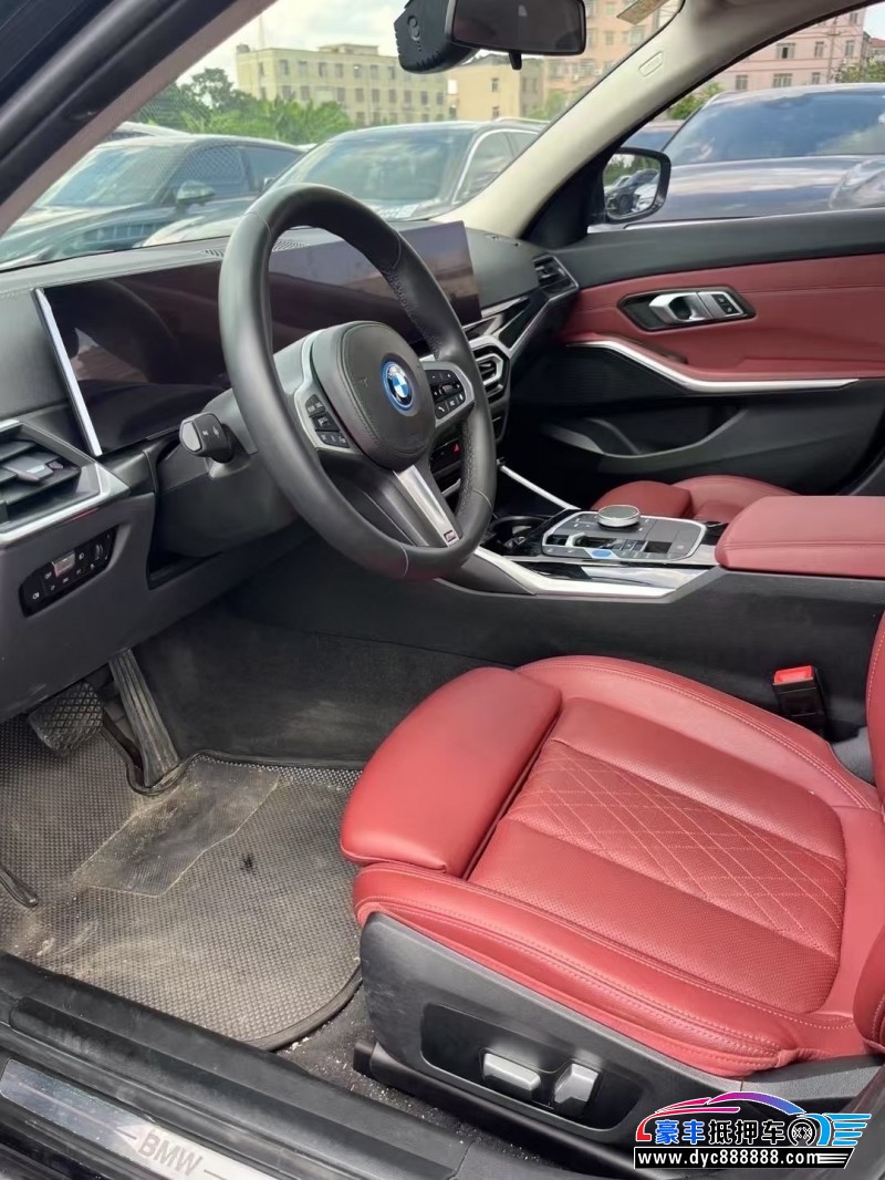 23年宝马i3轿车抵押车出售