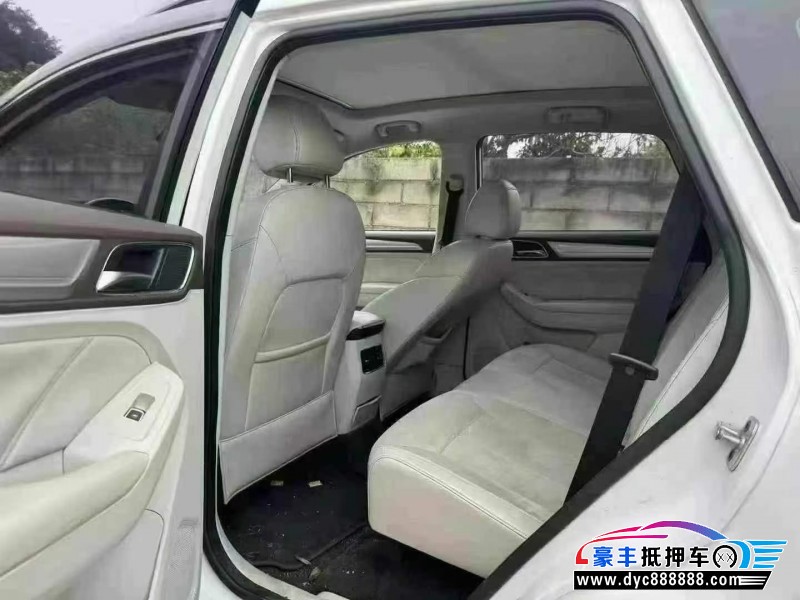 18年荣威RX5轿车抵押车出售