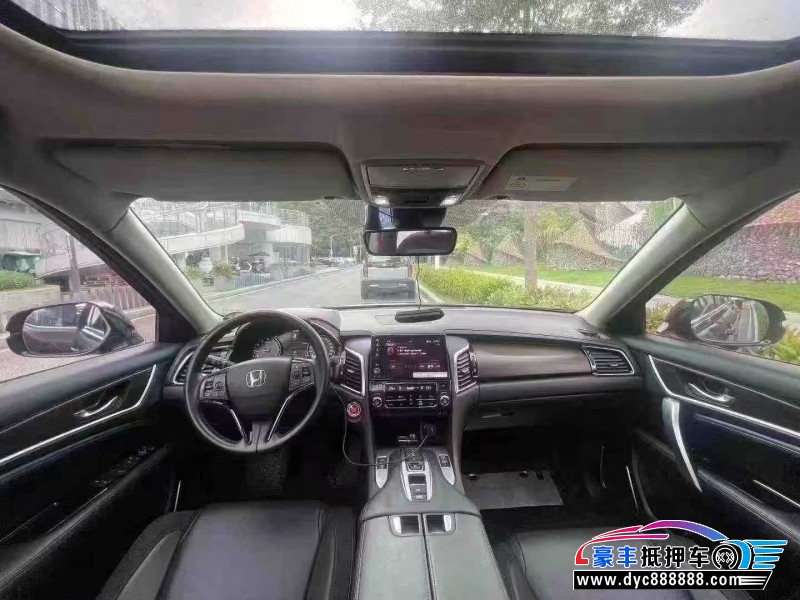 19年本田冠道轿车抵押车出售