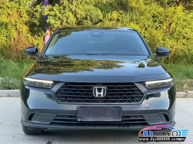 24年本田雅阁轿车抵押车出售