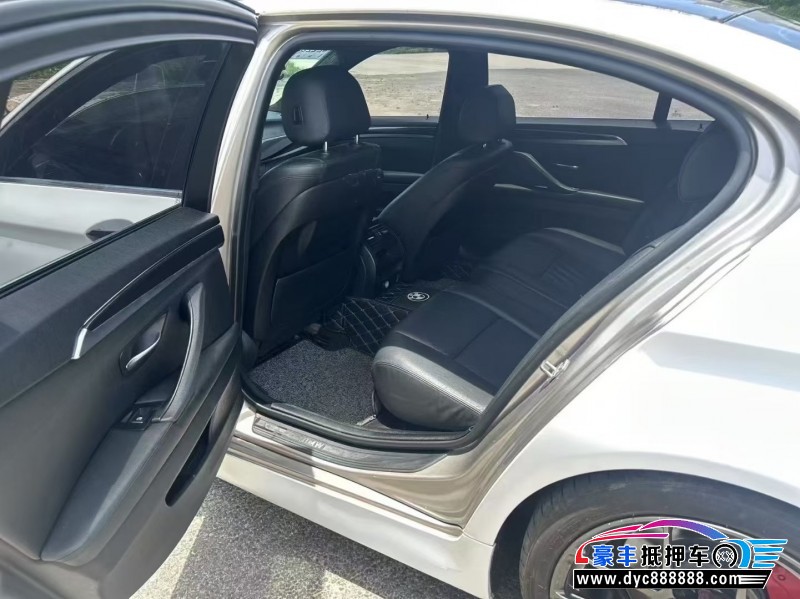 14年宝马5系轿车抵押车出售