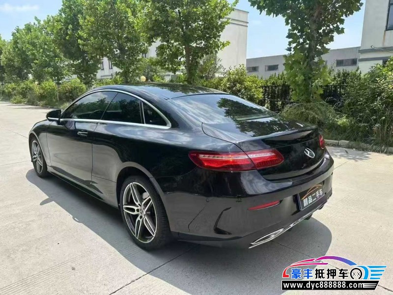 18年奔驰E轿车抵押车出售