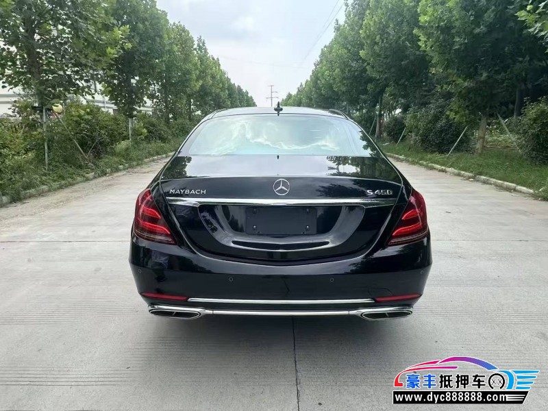18年奔驰迈巴赫S级轿车抵押车出售