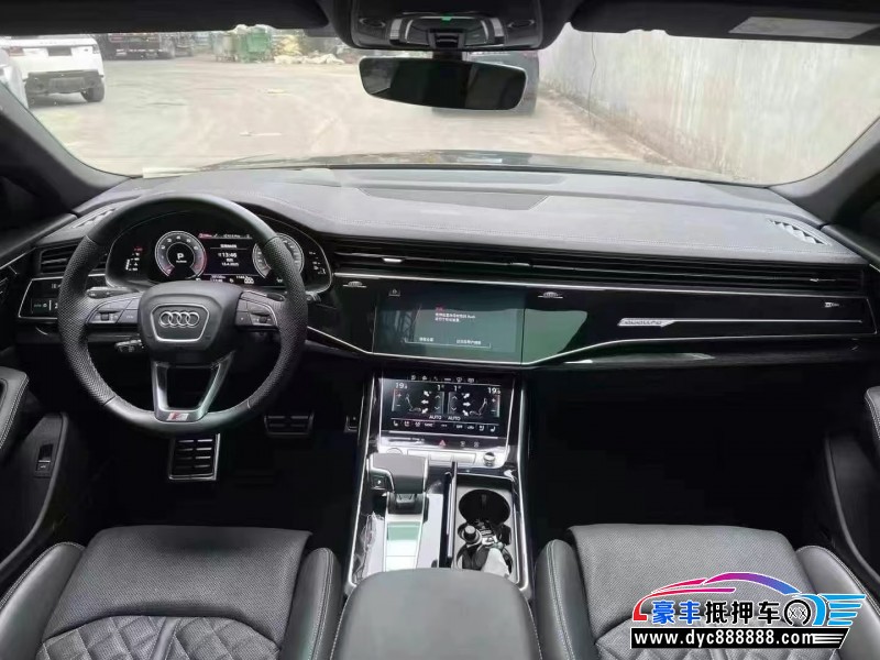 23年奥迪Q8轿车抵押车出售