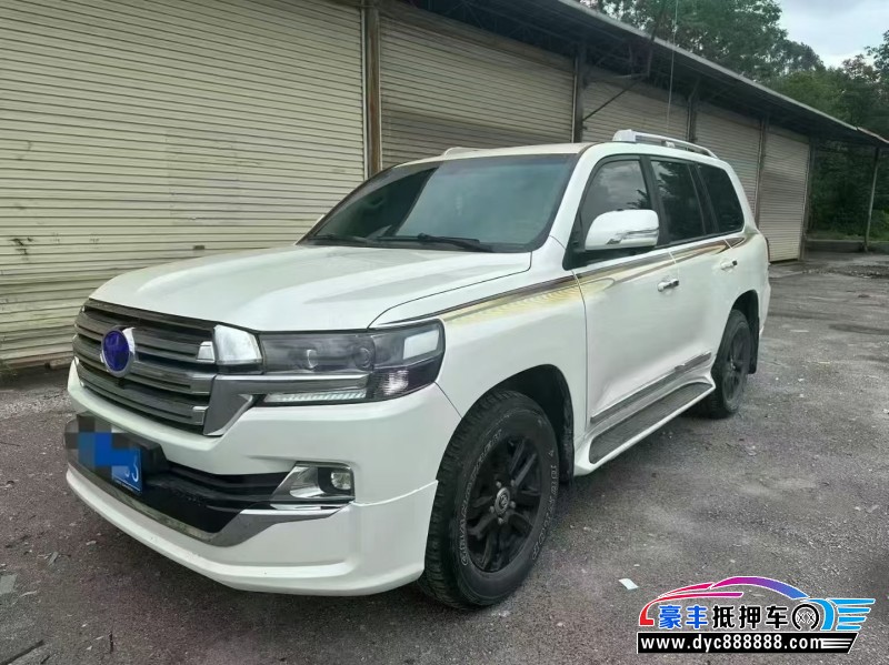 17年丰田兰德酷路泽（陆巡）轿车抵押车出售