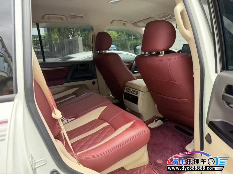 20年丰田兰德酷路泽（陆巡）轿车抵押车出售