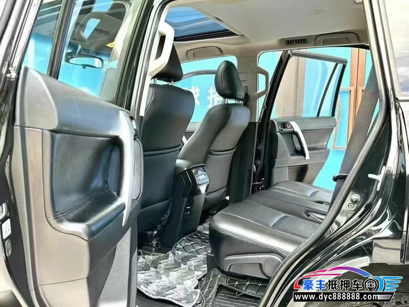 17年丰田普拉多（霸道）轿车抵押车出售