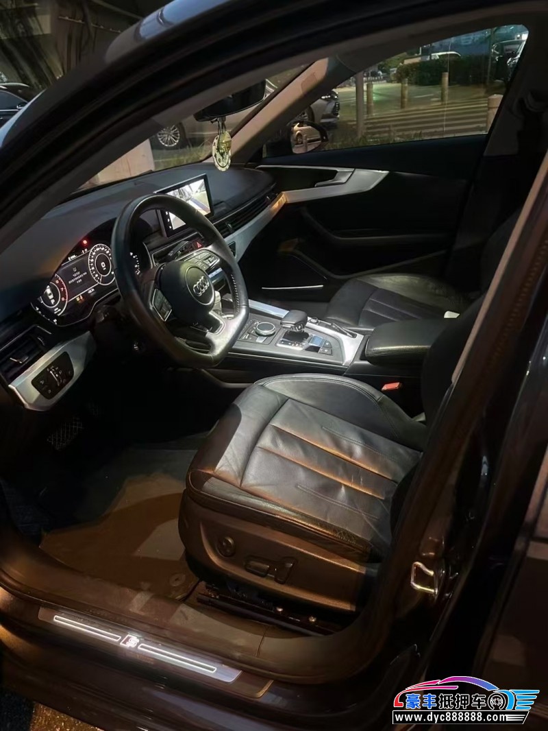 19年奥迪A4L轿车抵押车出售