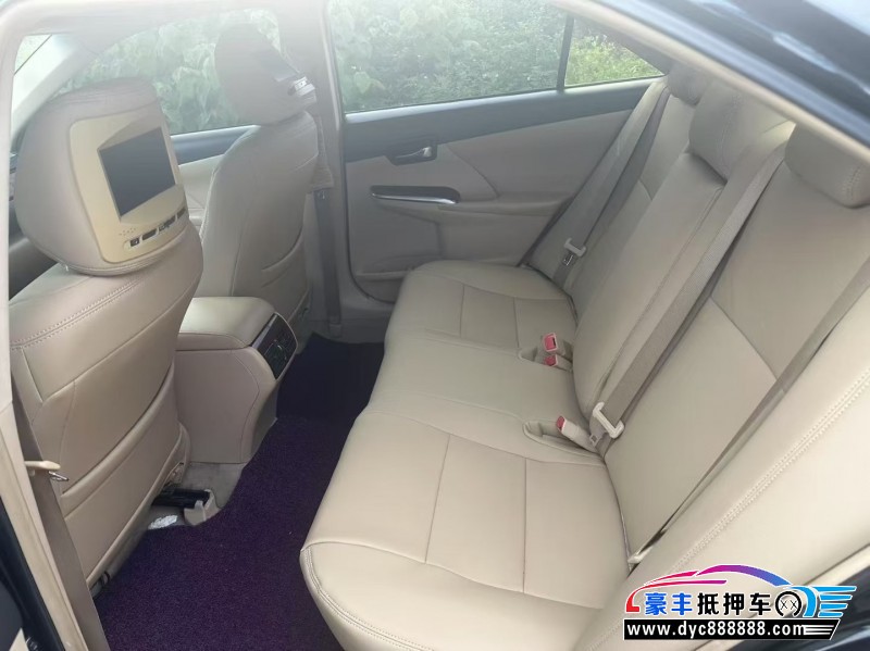 12年丰田凯美瑞轿车抵押车出售