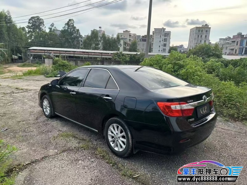 12年丰田凯美瑞轿车抵押车出售