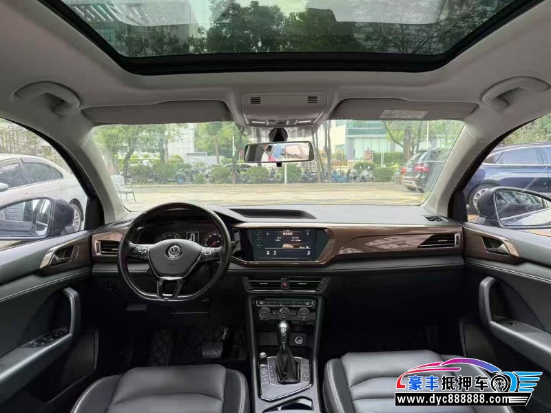 20年大众途岳轿车抵押车出售