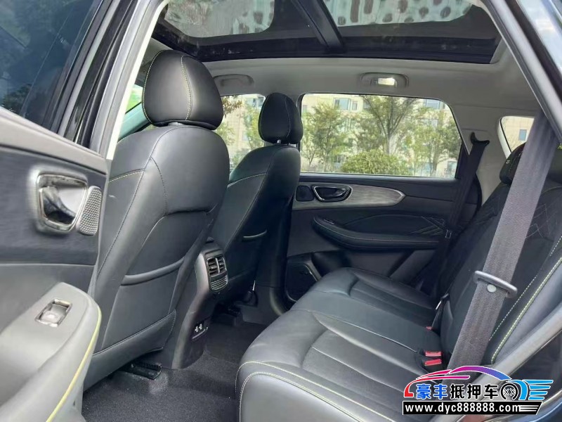 22年荣威RX5轿车抵押车出售