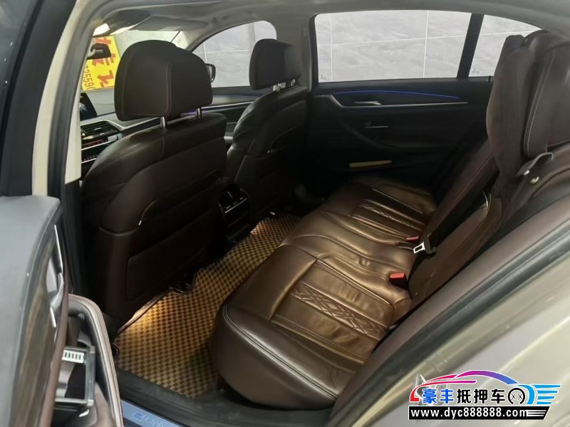 18年宝马5系轿车抵押车出售