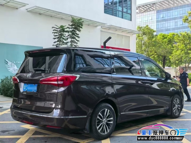 18年别克GL8轿车抵押车出售