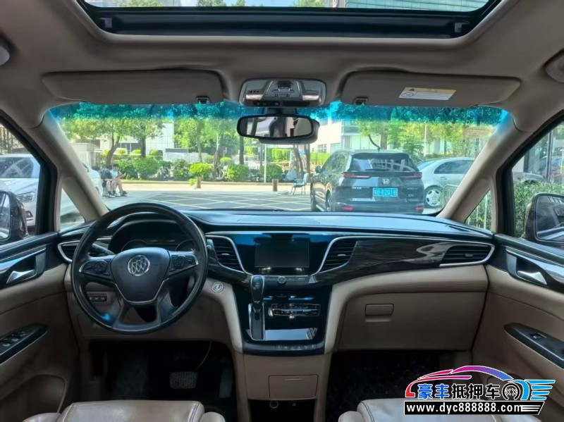 18年别克GL8轿车抵押车出售