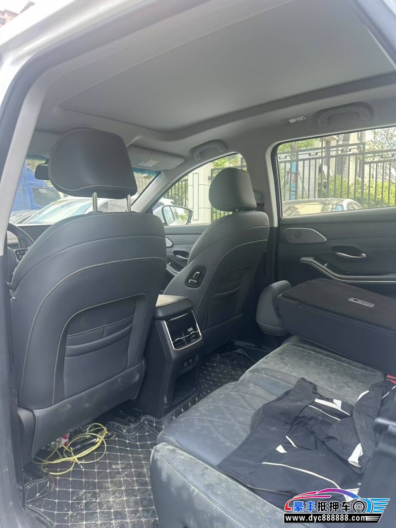 25年捷途山海L9轿车抵押车出售