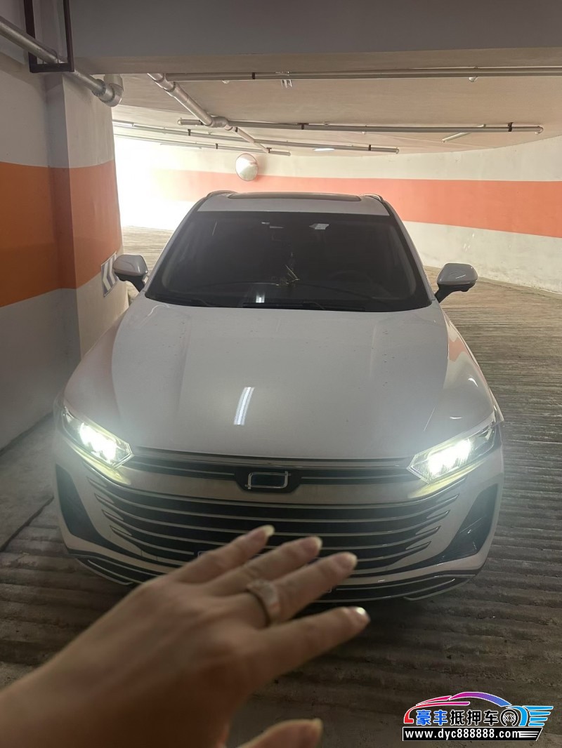 24年奔腾T77轿车抵押车出售