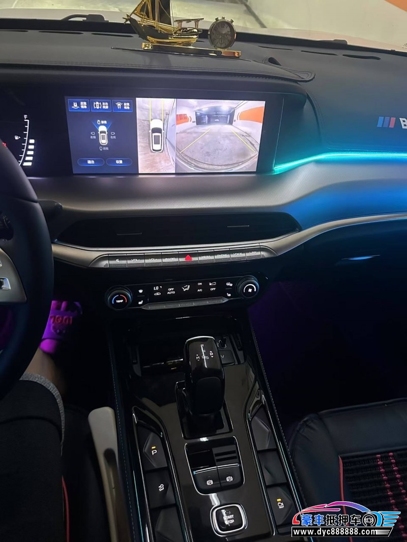 24年奔腾T77轿车抵押车出售