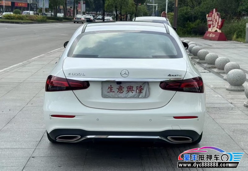 20年奔驰E轿车抵押车出售