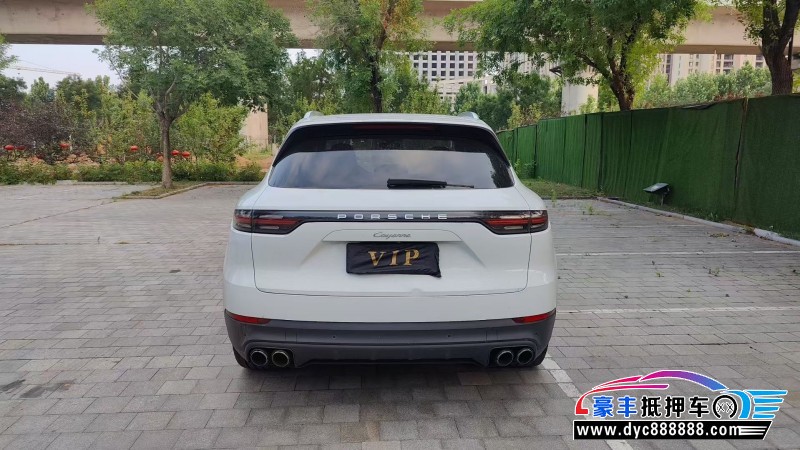 18年保时捷卡宴SUV抵押车出售