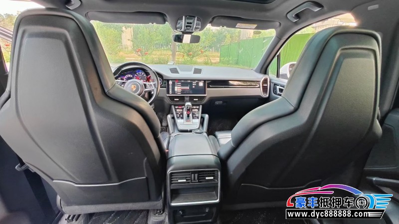 18年保时捷卡宴SUV抵押车出售