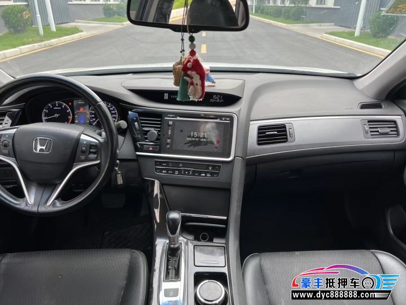 16年本田思铂睿轿车抵押车出售