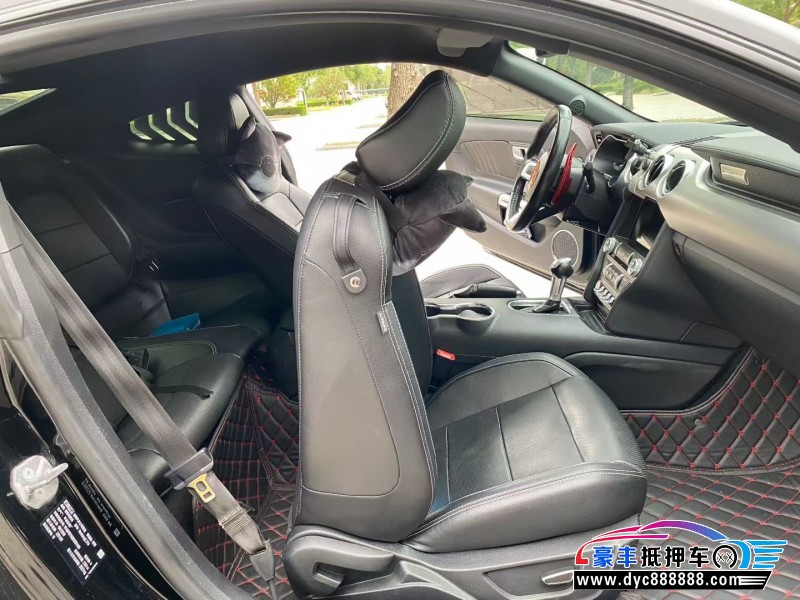 19年福特野马轿车抵押车出售