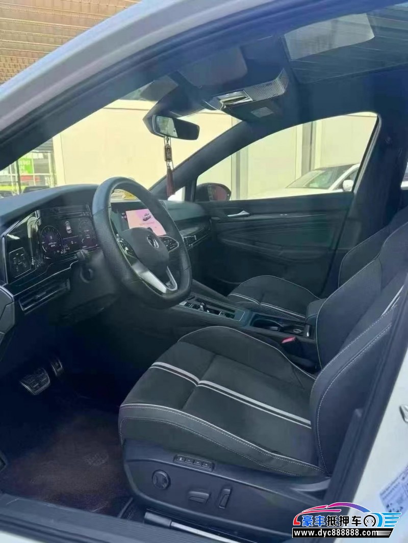 21年大众高尔夫轿车抵押车出售