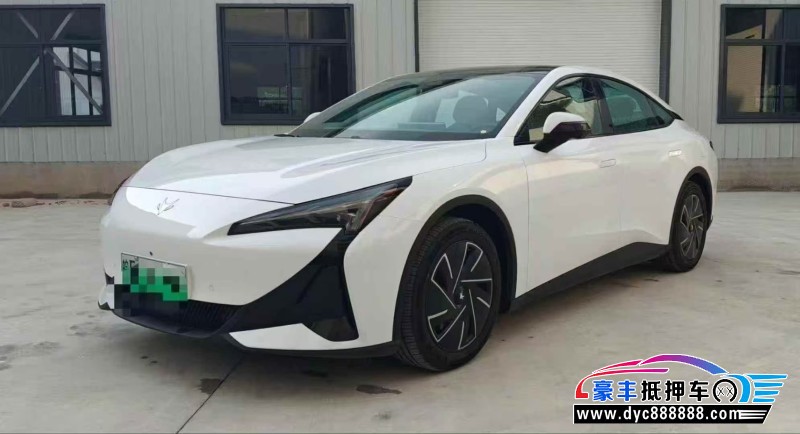 25年极狐阿尔法S轿车抵押车出售