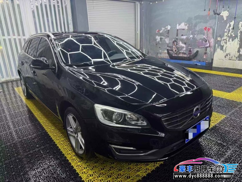 17年沃尔沃V60轿车抵押车出售