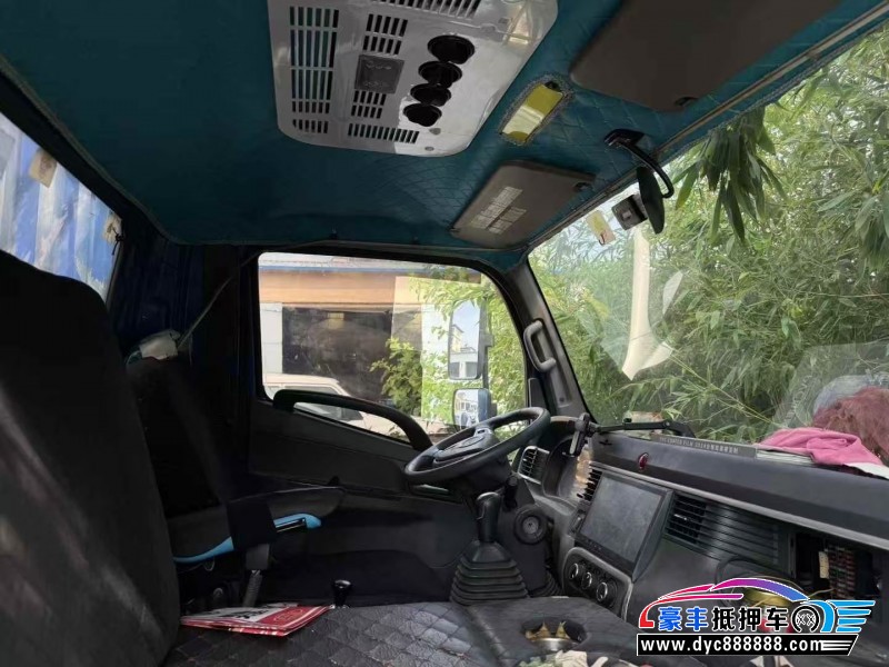 20年江淮骏铃轿车抵押车出售