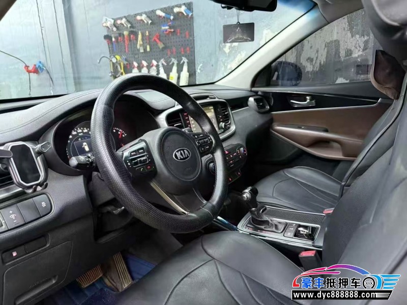 15年起亚索兰托轿车抵押车出售