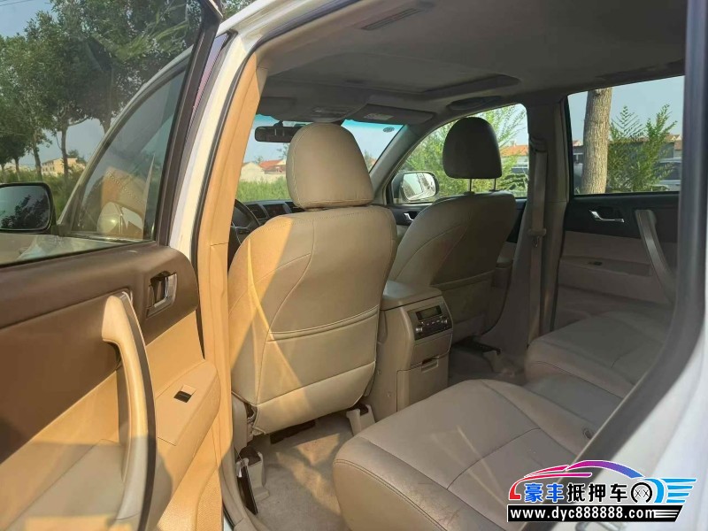 14年丰田汉兰达轿车抵押车出售